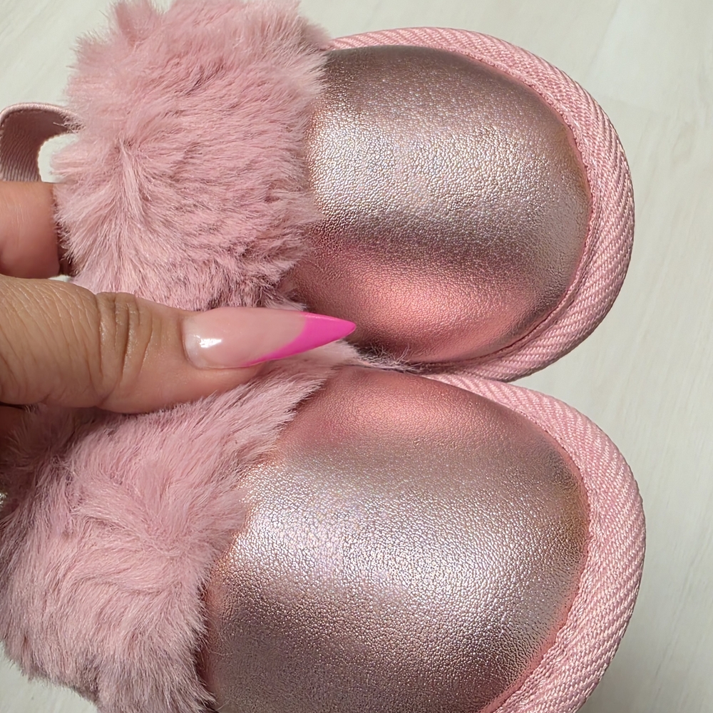 NWT Toddler Cat & Jack Pink Metallic w/Fur Sling back shoes/Slippers mixed Size - Picture 2 of 10